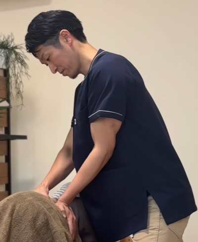 トレーナー どうぞのこうへい